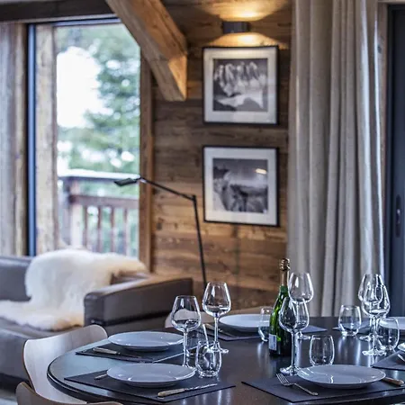 Chalet Black Wood Chalet *