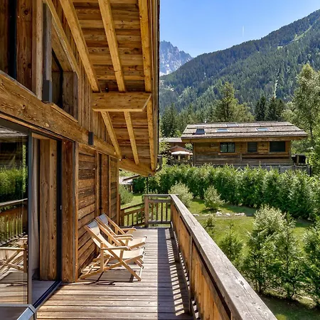Chalet Black Wood Chalet