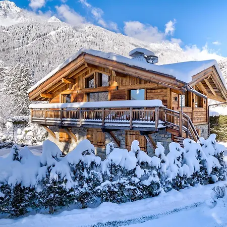 Chalet Black Wood Chamonix